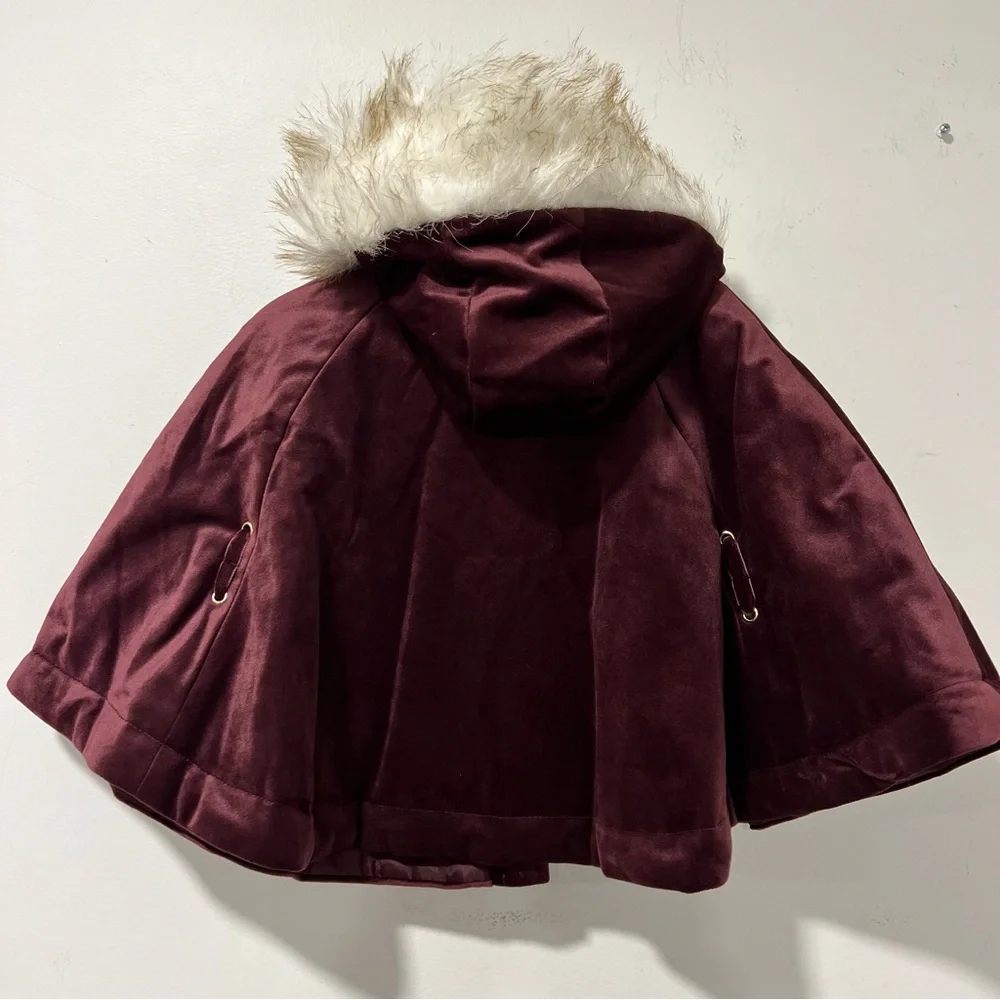 Catherine Malandrino  Baby Girl Poncho Shawl Coat 6-9M.